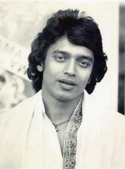 Mithun Chakraborty, called as &lsquo;Mithun Da&rsquo; by his fans is a personification of affection. His charisma and warmth is unparalleled and his fans have high regards for him. 
 
The &lsquo;Disco Dancer&rsquo; whose moves taught the entire nation to dance, has worked in a plethora of movies and is one of the established actors of the film industry.
 
On his 66th birthday today, allow us to tell you few interesting things about Mithun Da which you wouldn&rsquo;t have guessed. 
