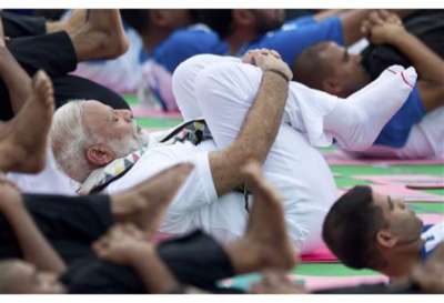 The sequel of International Yoga Day is being celebrated today, the 21 of June worldwide. 139 countries registered themselves to participate in the celebrations.Prime Minister Narendra Modi also participated in the celebrations held at Capitol Complex in Chandigarh, Punjab. At the venue around 30,000 people gathered to take steps towards health and well being.
While addressing the people, Mr. Modi urged everyone to make Yoga a part of their lives. He also added that it was not a religious practice but this age old practice can help people get rid off their health and mental issues.