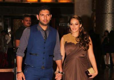 One of the most adorable couples Yuvraj Singh and Hazel Keech are all set to tie the knot this year. Both of them dated for over a year. They are head over heels in love, but it was not easy for Yuvi to win Hazel&rsquo;s heart. 