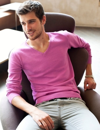 Pink shirt clearance blue sweater