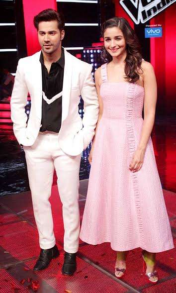 Alia Bhatt and Varun Dhawan are back with their romance in 'Badrinath Ki Dulhania' and the duo was seen on 'The Voice India' season 2 for promotions.