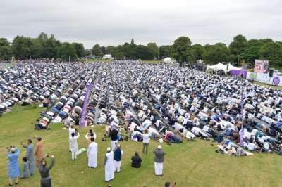 more than 1,00,000 arrived for the Eid celebration event at Birmingham.