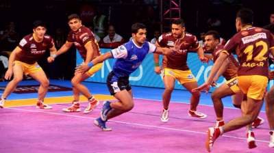 In the Pro Kabaddi League 2017 Season 5 of the Inter-Zone challenge, it was the visitors Haryana Steelers that grabbed victory over a clueless U.P Yoddha who were leading at halftime but all their effort went in vain when Haryana managed to escape past the Yoddhas with their excellent defensive work. Haryana Steelers came out on top at the very end to hand the hosts another loss in their backyard.