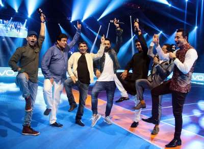 Bollywood celebrities imitating the famous 'Le Panga' pose ahead of the opening ceremony at the Babu Banarasi Das Indoor Stadium, Lucknow on Friday.