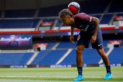 Neymar debut: PSG star plays against Guingamp after Barcelona transfer, Football, Sport