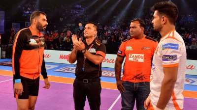 In the Pro Kabaddi League 2017, it was the great Maharashtrian derby where the hosts U Mumba took on their neighbours Puneri Paltans. A thriller of a match as expected but it was the Puneri Paltans who celebrated at the end of the match as they edged U Mumba by just two points. Deepak Hooda and his Paltans managed to keep Anup Kumar's Mumba in control. A close contest as Mumbai were nearly home but suffered another loss as the hosts. In this image the two team captains U Mumba's Anup Kumar and Puneri Paltan's Deepak Hooda greet each other during the toss of the match.  