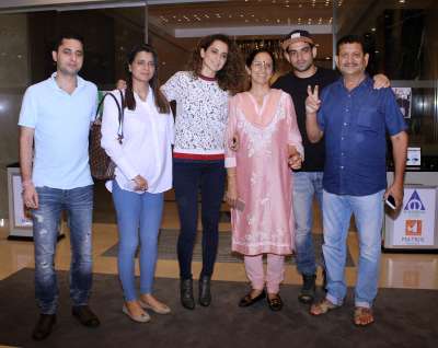 Actress Kangana Ranaut, who is receiving praises for her latest release Simran, was spotted spending quality time with her family. She was clicked with her mother, father, sister Rangoli and her husband. 