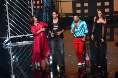 Actors Hrithik Roshan, Kriti Sanon and Rajkummar Rao have become the latest celebrities to grace filmmaker Farah Khan's celebrity reality show Lip Sing Battle. The interesting combination of stars gave many entertaining moments to the viewers. 