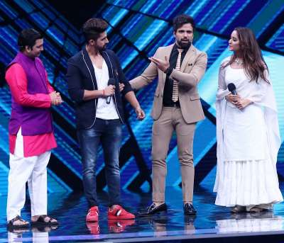 It was a celebration time on the sets of kids dance reality show Super Dancer Chapter 2 and a big surprise for the host Rithvik Dhanjani who suddenly found his friend and girlfriend on the sets of the show.