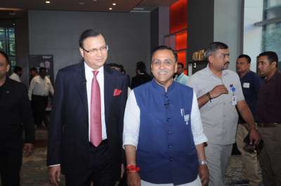 Gujarat CM Vijay Rupani with India TV editor-in-chief Rajat Sharma