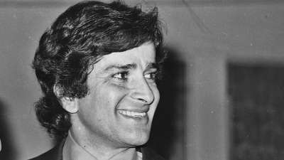 Veteran actor Shashi Kapoor passed away at 79, due to prolonged illness.