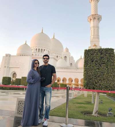 Televisions most loved couple Divyanka Tripathi Dahiya and Vivek Dahiya are currently enjoying their vacations in Dubai.
