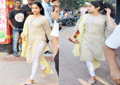 Ahead of her Bollywood debut, Janhvi has already become one of the favourite star kids among the shutterbugs and can often be seen posing for them. The diva was recently seen in a traditional avatar. In her simple makeup look and yellow salwar suit, Janhvi was looking simply flawless beauty.