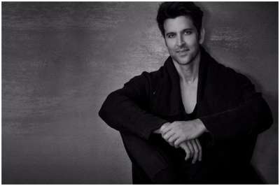 Actor Hrithik Roshan has turned a year older today. With killer looks, amazing dancing skills and powerful acting, the handsome hunk is one of the most sought-after actors of the industry. He made his Bollywood debut with Kaho Naa... Pyaar Hai alongside Amisha Patel.