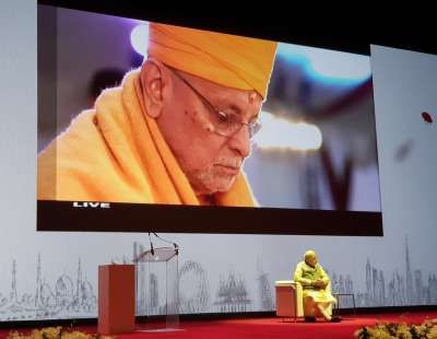 PM Modi witnessed laying of foundation stone for the BAPS Swaminarayan temple on Abu Dhabi - Dubai highway.