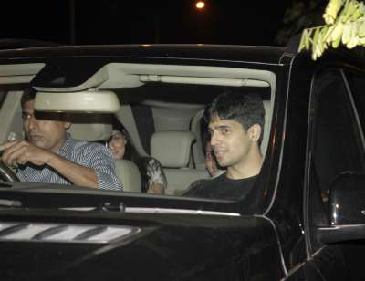 Actor Sidharth Malhotra took out time from his busy schedule to spend quality time with his family.