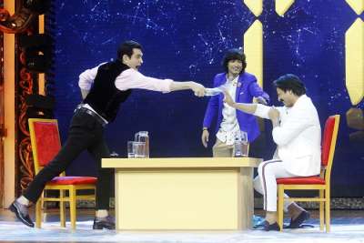 Madness unleashed on the sets of India's Best Dramebaaz when the judges Huma Qureshi, Omung Kumar and Vivek Oberoi indulged in a water fight.&amp;nbsp;