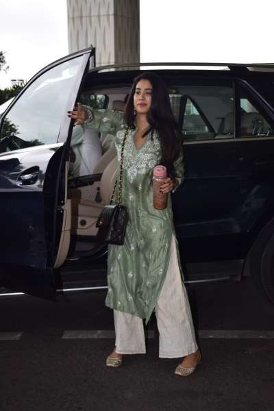 Actress Janhvi Kapoor, who is all set to make her Bollywood debut with Dhadak, was spotted at Mumbai airport as she left the city for promotions.