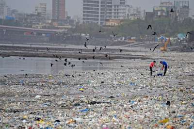 High tide over the last two days washed ashore a whopping 361 tonnes of garbage along the Marine Drive promenade. BMC officials said that over two dozen labourers, a big compactor vehicle and two mini dumpers were deployed to clear the mess. The BMC managed to collect 226 tonne of the total garbage from just the 10 kilometre interconnected stretch of Juhu and Versova beaches.