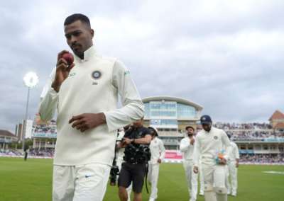 India tightened their grip on the third Test on Sunday by taking 10 England wickets in one session before reaching 124/2 by the close to hold a formidable lead of 292 runs after two days.
