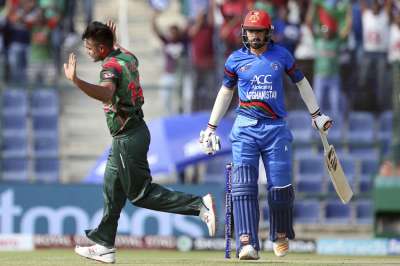 Debutant Abu Hider proved the decision of Afghanistan to bat first wrong by eking out two early wickets.