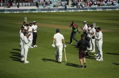 Cook as given a 'guard of honour' by the Indian team as he walked out to bat in his final Test. The Chef, who will retire from international cricket after this Test, produced a 190-ball 71-run innings to give England a good start before the hosts lost six wickets for 58 runs post tea to collapse from 133-1 to 181-7.
