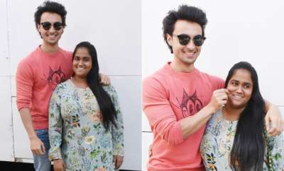 While Bollywood's debutante actor Aayush Sharma was busy promoting his upcoming film Loveratri, his wife Arpita Khan Sharma decided to pay a surprise visit to him at Mehboob Studios.&amp;nbsp;