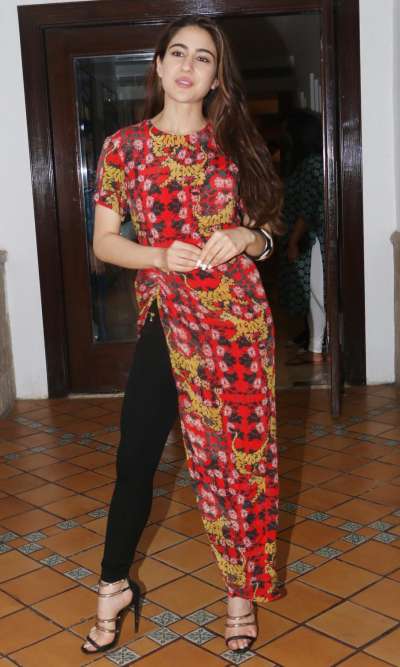 Once again Sara Ali Khan blows away our minds as she stepped out to promote her debut film Kedarnath