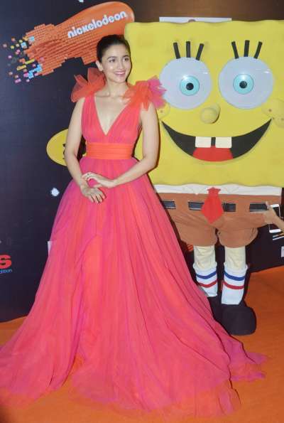 Alia Bhatt looked breath-taking in her pink gown. She glowed like a fairy at the red carpet