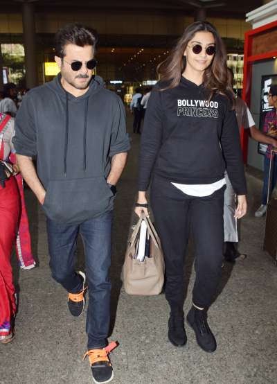 The father and daughter duo -Anil Kapoor and Sonam Kapoor are nailing the airport looks while twinning in similar fashion style.