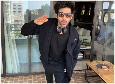 Kartik Aaryan posted that he is off for schedule 2 of shooting and is going to Udaipur.