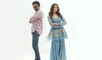 Ranbir Kapoor Alia Bhatt share screen space for first time in a