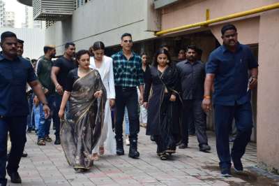 Akshay Kumar arrived with the leading ladies Taapsee Pannu, Vidya Balan, Nithya Menen, Kriti Kulhari at the trailer launch of Mission Mangal film