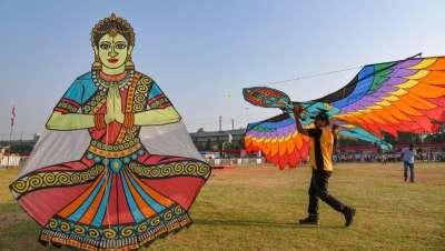 People participate in community fishing during Bhogali Bihu festival in  India - People's Daily Online