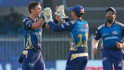 Quinton de Kock scored his first half century this season in the Indian Premier League before Mumbai Indians&amp;rsquo; pacers finished the job by guiding the defending champion to a clinical 34-run win over Sunrisers Hyderabad on Sunday.