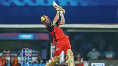 AB de Villiers smashed a 27-ball 48 and guided Royal Challengers Bangalore to a two-wicket victory over Mumbai Indians in the IPL opener on Friday.