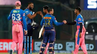 Opener Quinton de Kock roared back to form with a blistering 50-ball 70 as Mumbai Indians beat Rajasthan Royals by seven wickets in their IPL game on Thursday.