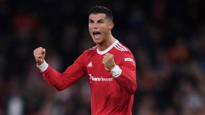 Champions League: Cristiano Ronaldo scores late winner for Manchester United  against Villarreal