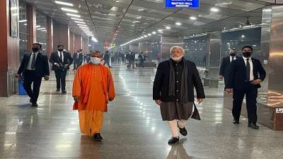 Prime Minister Narendra Modi made an unscheduled visit to the Varanasi railway station.