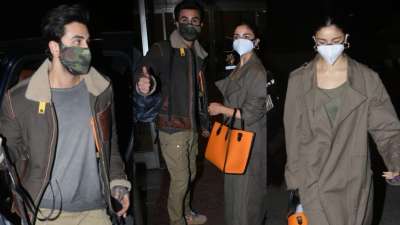 Bollywood couple Ranbir Kapoor and Alia Bhatt were spotted at the airport. At the stylish best, the two actors seemed to have colour coordinated their outfits. Take a look at their pictures:
&amp;nbsp;