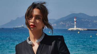 Cannes 2022: Deepika Padukone shows the power of a suit in all-black attire  and Cartier's panther necklace for the inauguration of Indian Pavilion on  Day 2 2022 : Bollywood News - Bollywood Hungama