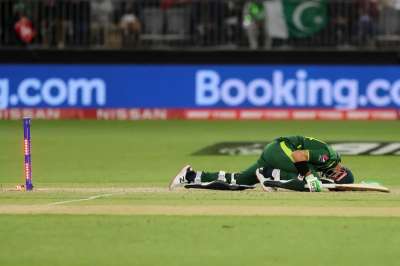 Shan Masood was seen distraught after getting out to Sikandar Raza. The batter was going good, having scored 44 off 38 deliveries. His dismissal can be thought of as the final nail in the coffin for Pakistan.