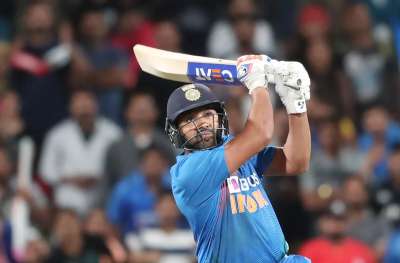 Rohit Sharma had an average year as he hit 995 runs 40 innings at an average of 27. He hit zero 100s and six 50s. (Data as of 15 December, 2022)