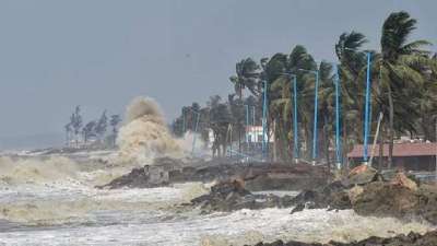 Deep depression to intensify into cyclonic storm; IMD predicts heavy rain  in Tamil Nadu