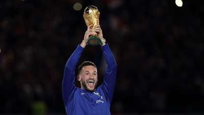 Presentation ceremony of the new World Champion France: Goalkeeper Hugo  Lloris (France) presents the, Stock Photo, Picture And Rights Managed  Image. Pic. PAH-106597659