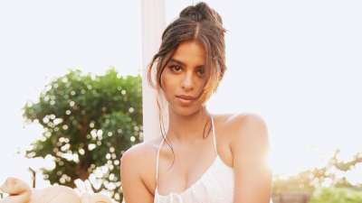 Suhana Khan's sun-kissed photos set the Internet on fire on Tuesday evening. Her fans were all gushing over her after seeing her photos from the most recent photo shoot.