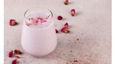 Mix THIS thing made from rose petals in milk for numerous health benefits |  Find out | Food News – India TV