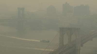 Air quality in New York deteriorates amid rising wildfires in