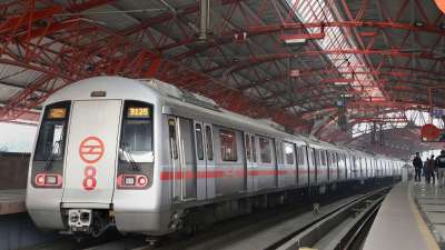 uttar pradesh: 15-year-old girl jumps in front of metro train at noida city centre, hospitalised | uttar news – india tv