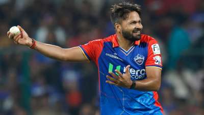 5 - Mukesh Kumar: Delhi Capitals pacer Mukesh Kumar occupies the fifth spot on this list. Mukesh took 17 wickets for DC in the league stage in 10 matches at an average of 21.64